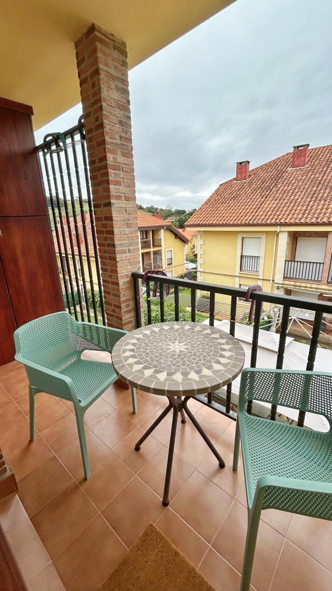 Comillas Bº Casasola - Residencial Lagos Azules - Netflix, Prime, Wifi & Free Indoor Parking Eksteriør bilde